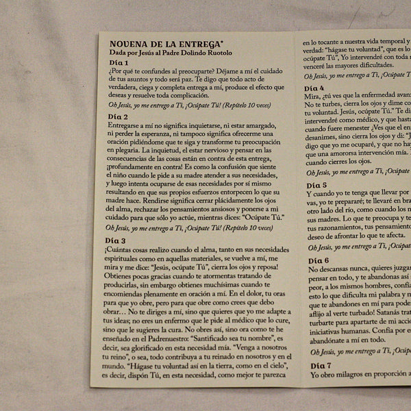 Novena de la Entrega – Tríptico de estampa/The Surrender Novena SPANISH version Trifold Holy Cards LARGE-FONT